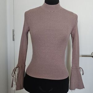 Murua Gyaru Mauve Purple Ribbed Sweater with White Lace Bell Sleeves And Ribbon